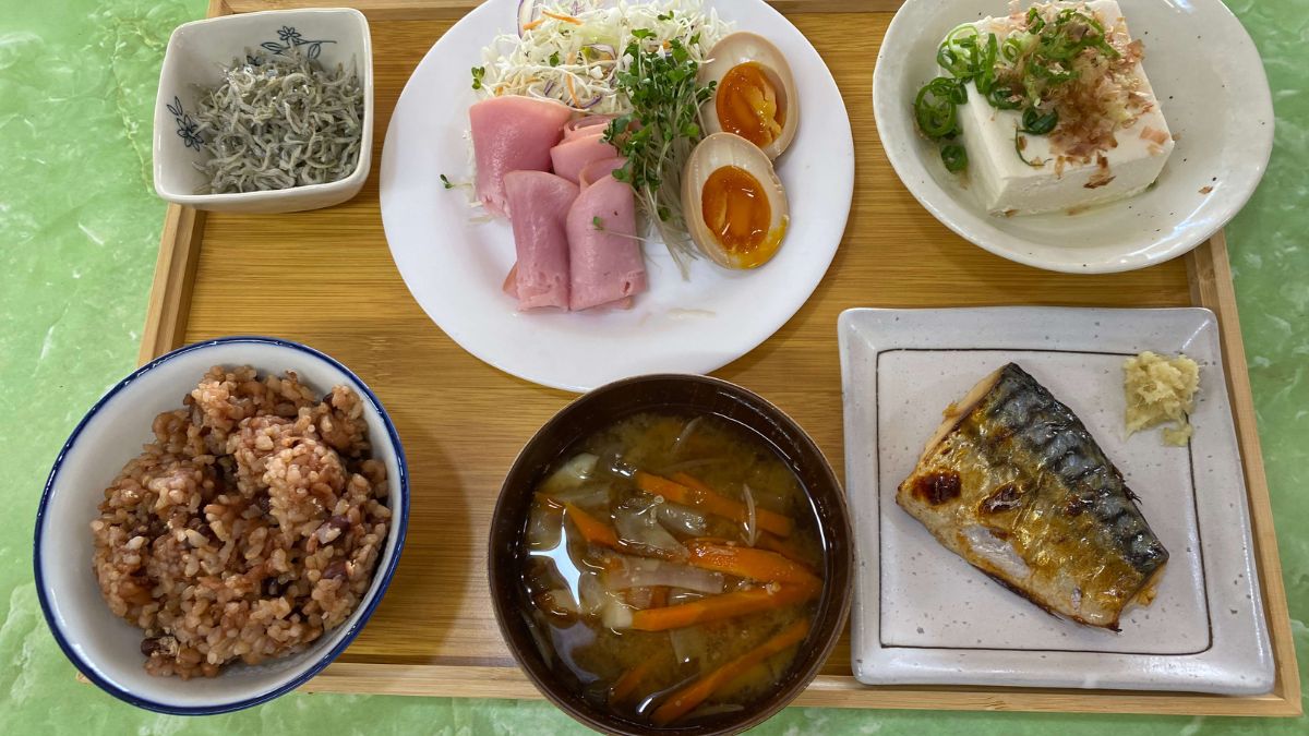 今日のランチは ダイエット応援メニュー！塩サバのランチ