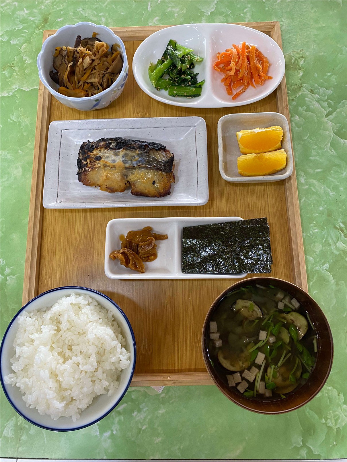 ナマチの西京焼きのランチ｜新海苔を添えて